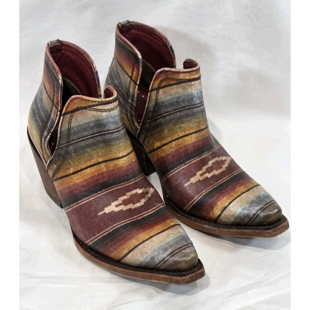 Ariat Dixon Saddle Blanket Sz 7 Boots Serape Distressed Cowgirl Western Rodeo